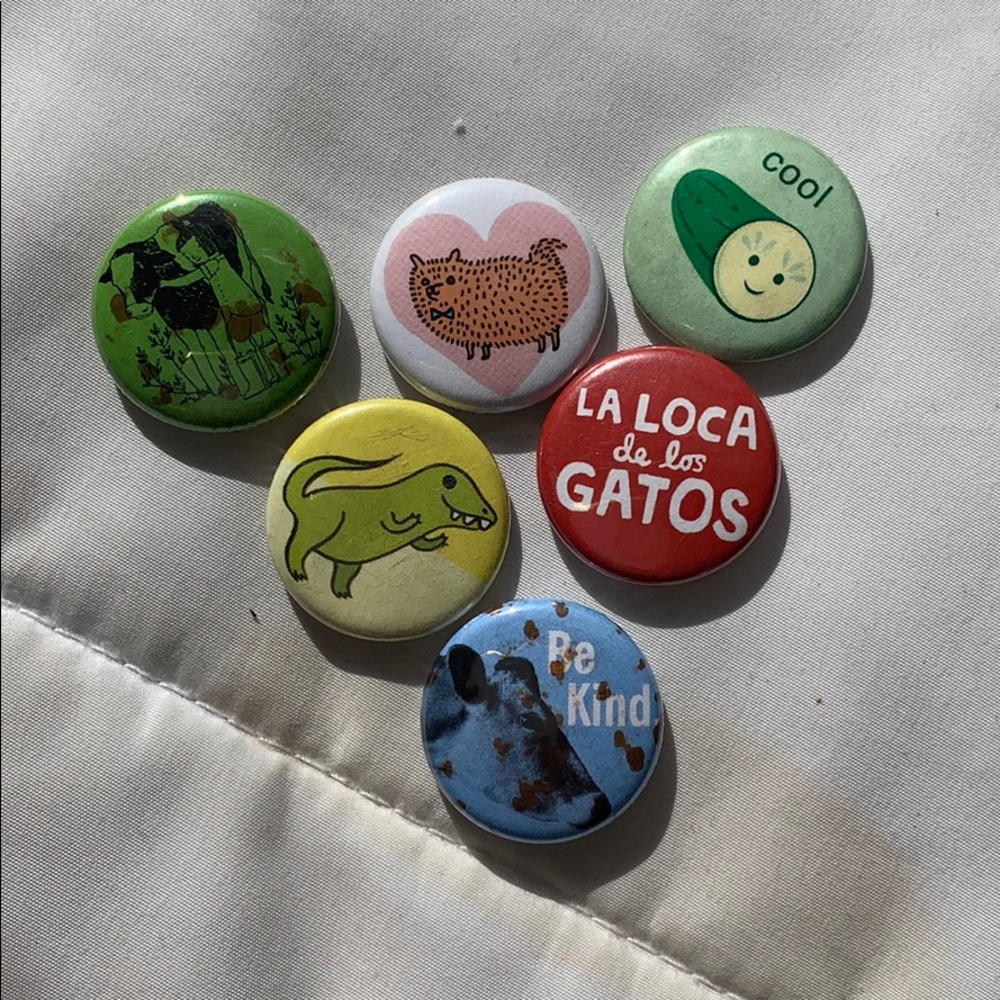 Random pins